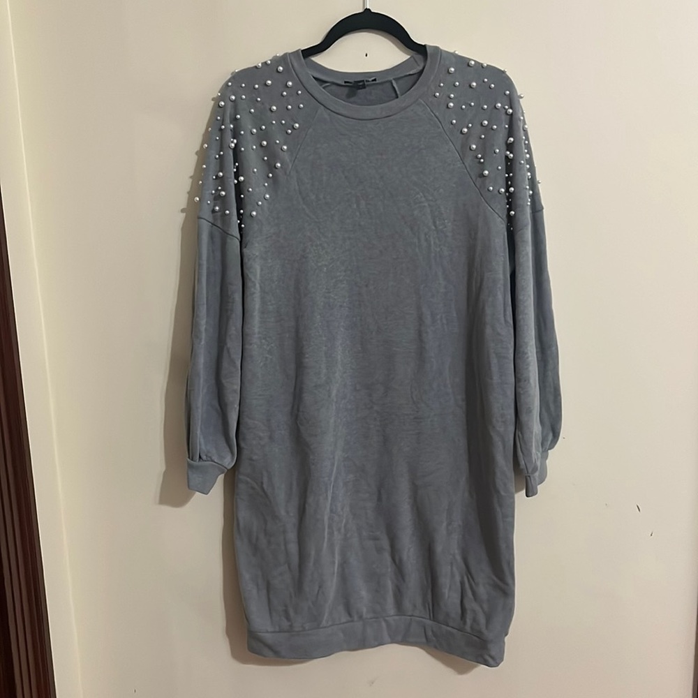 Express Sweatshirt Dress Grey w Pearl Detail